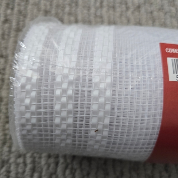 POLYPRO MESH RIBBON - SET OF (4) WHITE W/DECORATIVE DESIGN - Picture 3 of 5